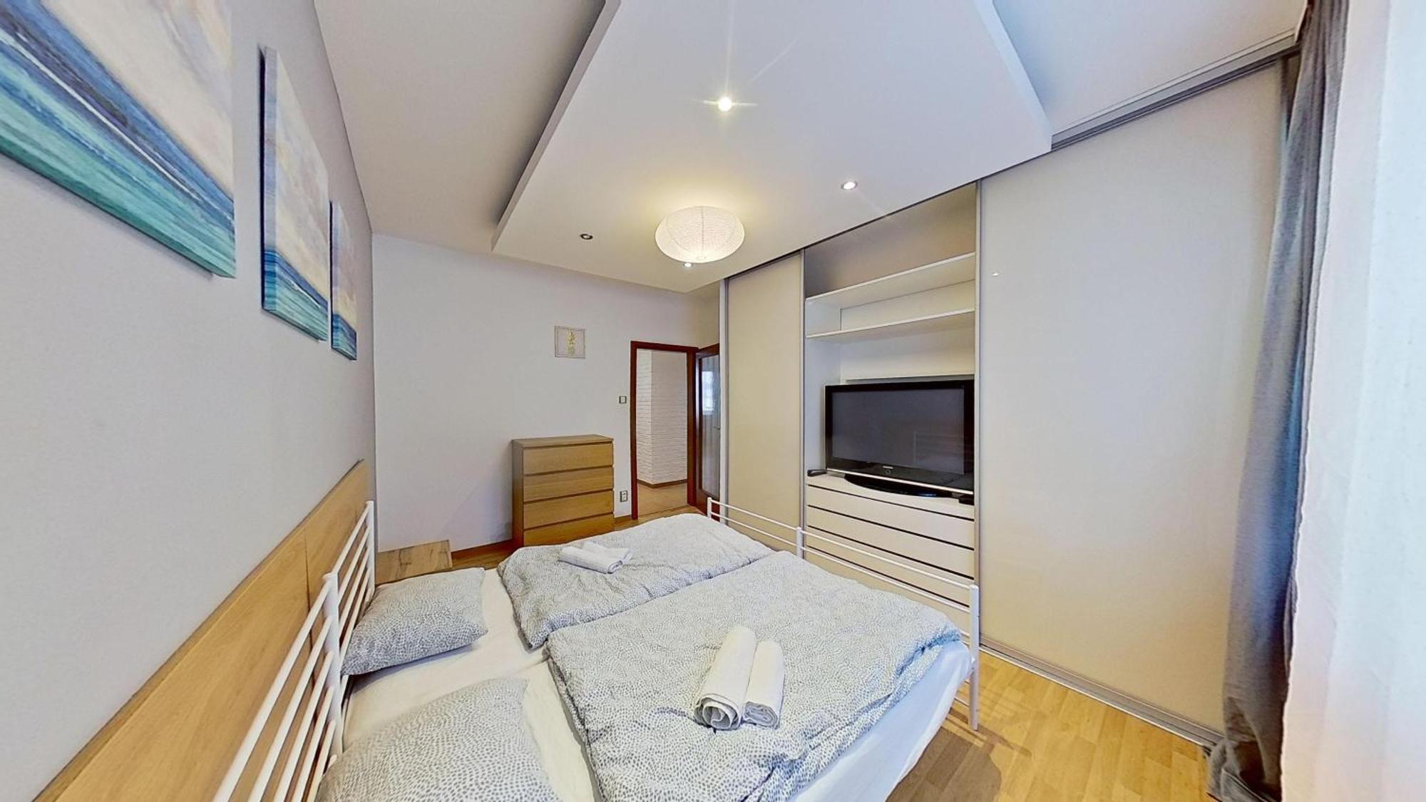 2Br Apt With Free Garage Parking, Close To The Historic Centre Pressburg Exterior foto