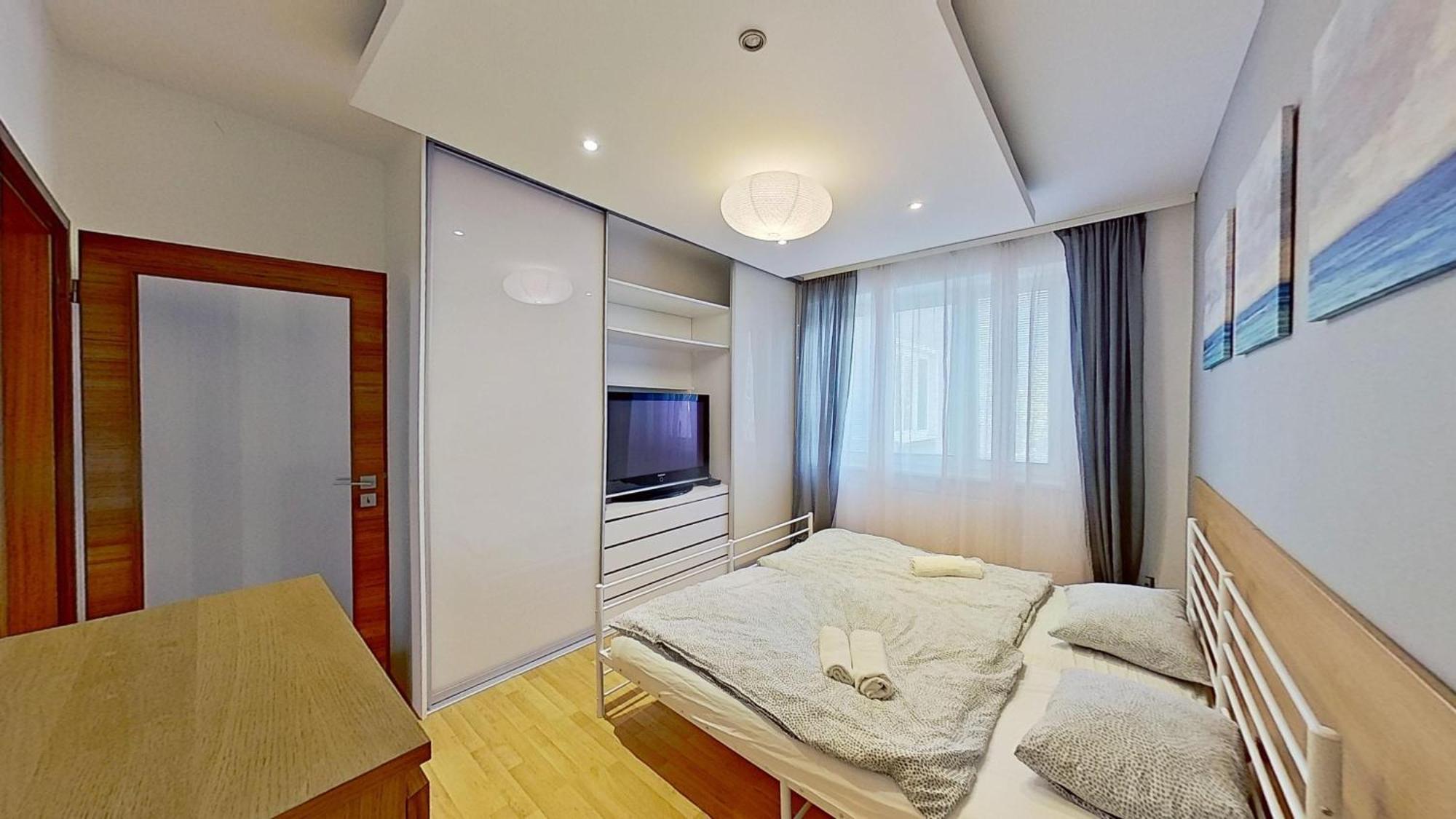 2Br Apt With Free Garage Parking, Close To The Historic Centre Pressburg Exterior foto
